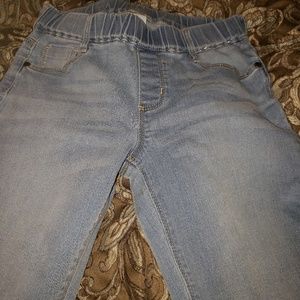 Light denim girls size 8 skinny jeggings